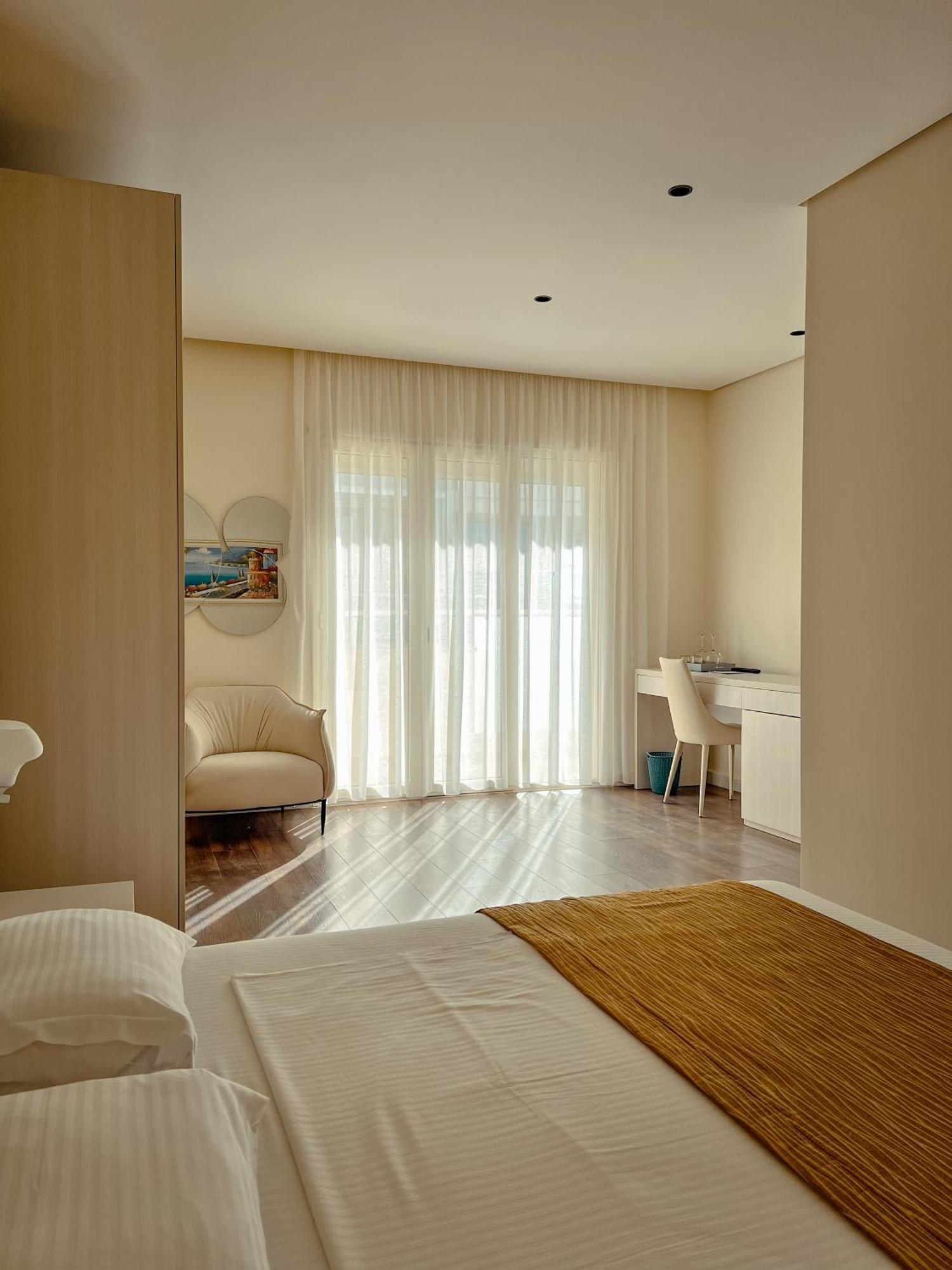 Maxi Room Vlorë Eksteriør billede