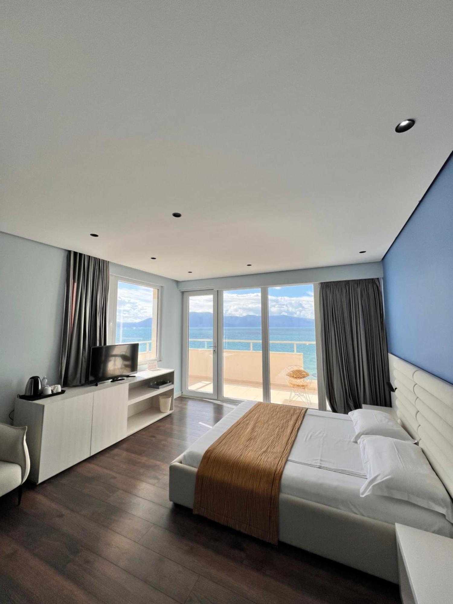 Maxi Room Vlorë Eksteriør billede