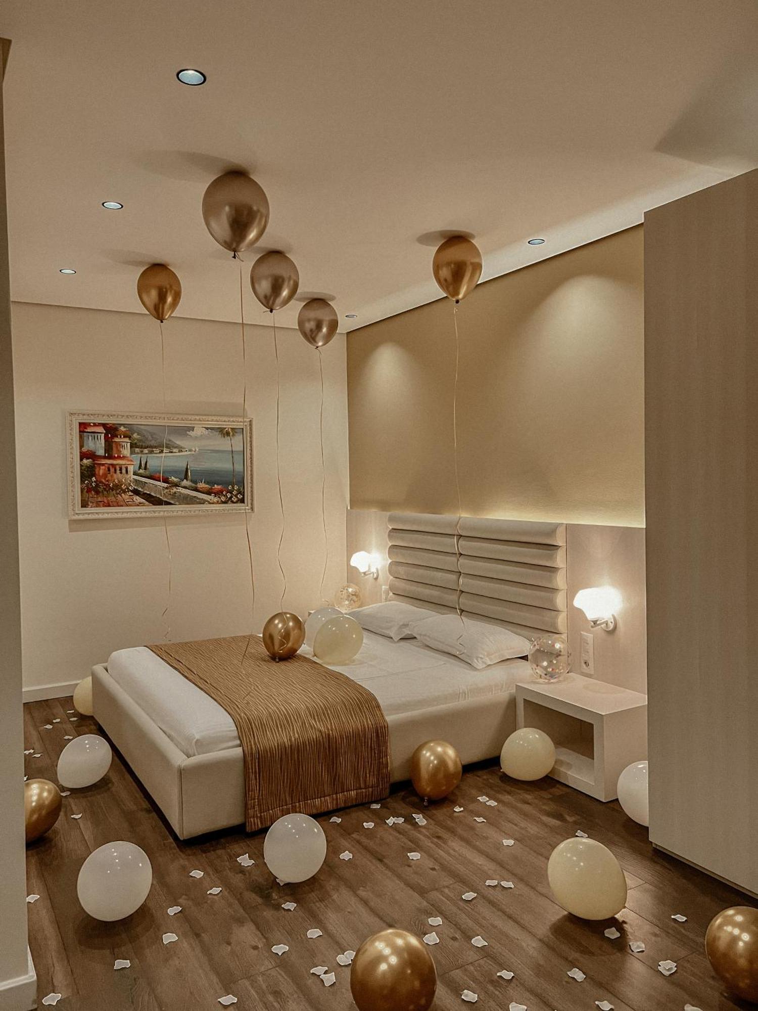 Maxi Room Vlorë Eksteriør billede