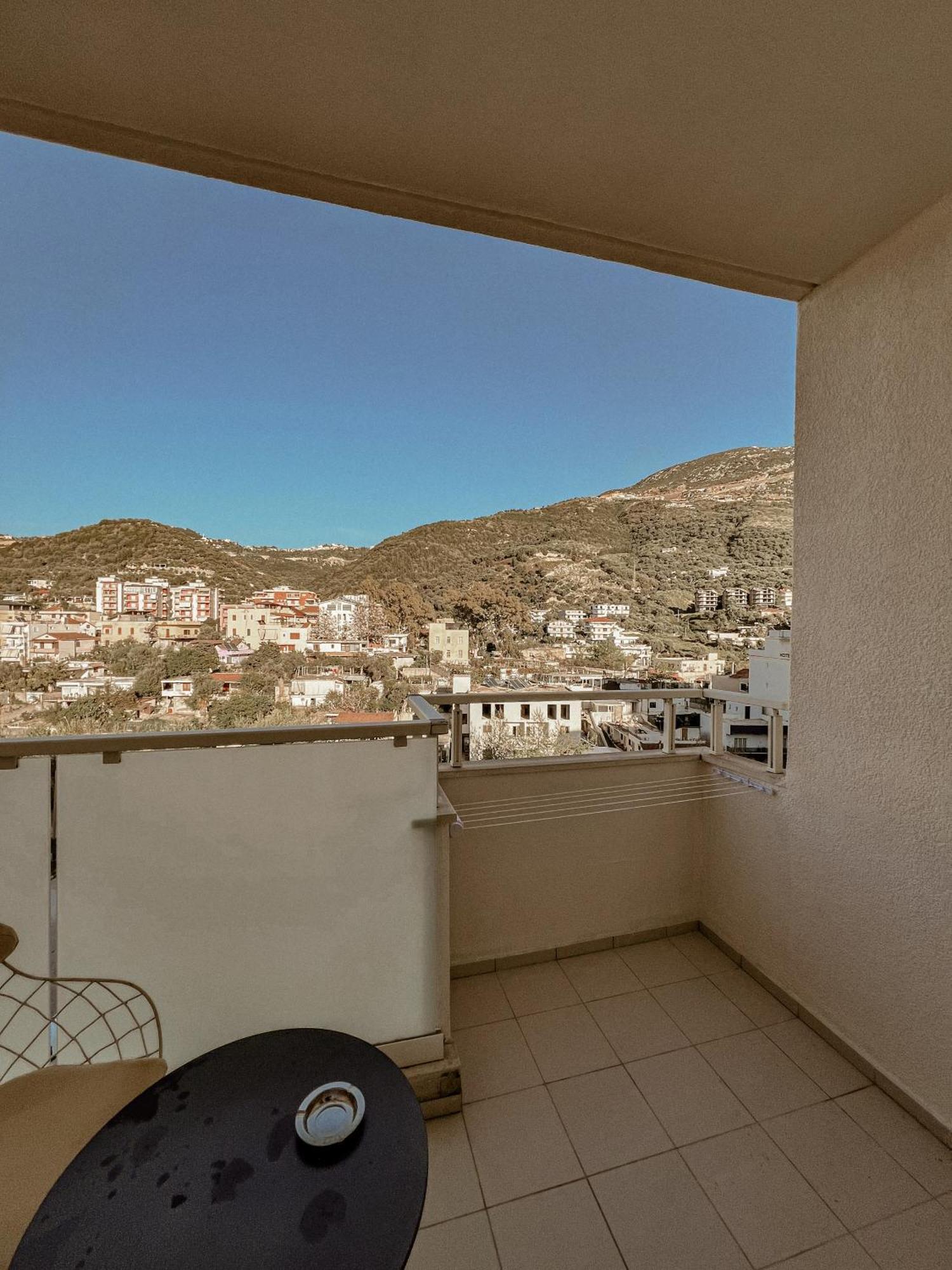 Maxi Room Vlorë Eksteriør billede